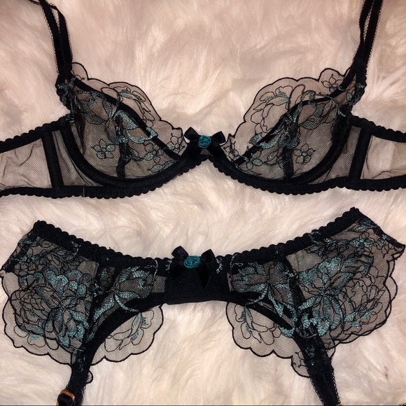 Agent Provocateur Lingerie Set - Picture 3 of 7